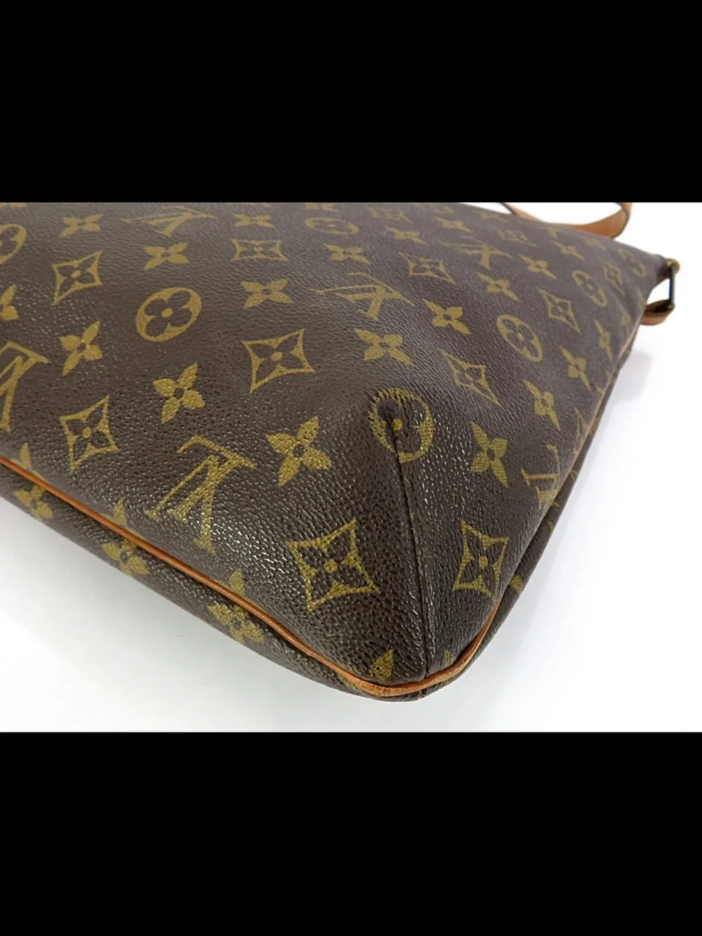 Louis Vuitton Monogram Canvas Messenger Bag in Brown and Tan